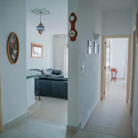 Refurbished First Line Reformado La Primera Linea Del Maar