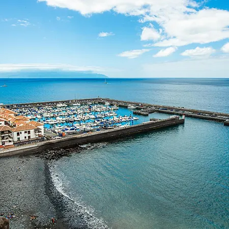 Gigantes Ocean Dream, First Line אקנטילדו דה לוס גיגנטס