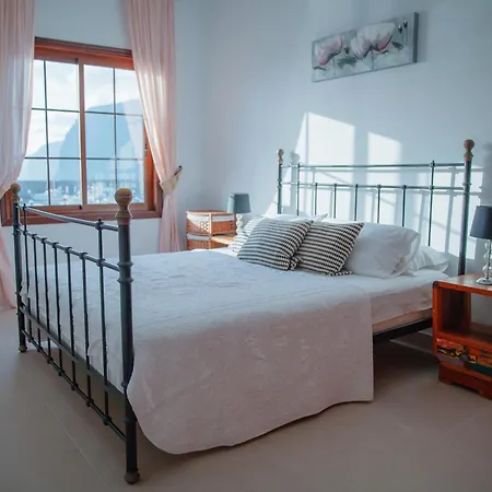 Newly Refurbished First Line Ricien Reformado La Primera Linea Del Maar Apartment *