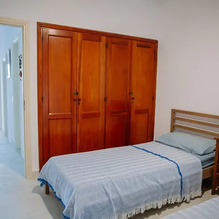 Newly Refurbished First Line Ricien Reformado La Primera Linea Del Maar Acantilado de los Gigantes