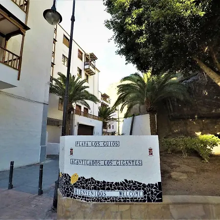 Newly Refurbished First Line Ricien Reformado La Primera Linea Del Maar *