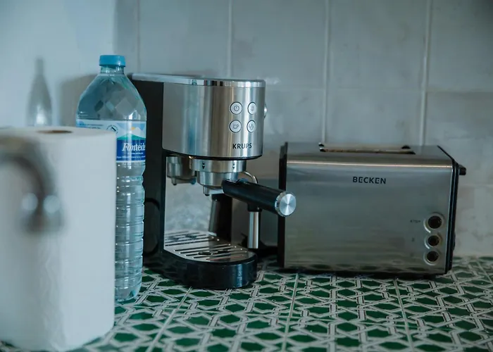 Refurbished First Line Reformado La Primera Linea Del Maar *